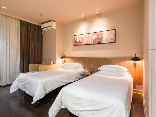 Jinjiang Inn Nanjing Road Pedestrian Streeteast Asia Hotel Sanghaj Kültér fotó