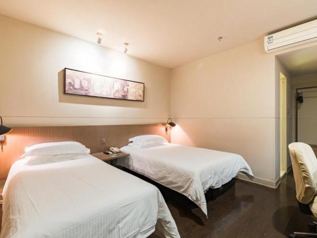 Jinjiang Inn Nanjing Road Pedestrian Streeteast Asia Hotel Sanghaj Kültér fotó